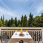 Prkacin 2 Daire Starigrad Paklenica
