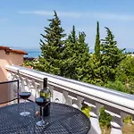 Prkacin 2 Daire Starigrad Paklenica