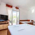 Prkacin 2 Daire Starigrad Paklenica