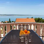 Prkacin 2 Daire Starigrad Paklenica