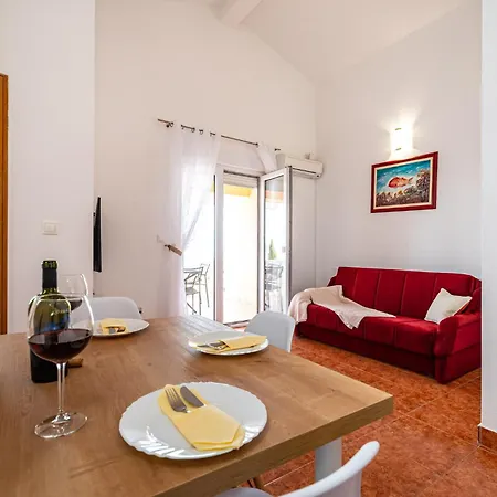 Prkacin 2 Apartment *