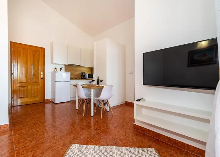 Prkacin 2 Стариград-Пакленица