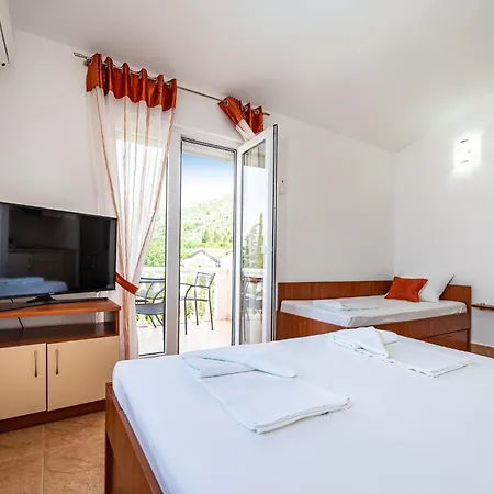 Prkacin 2 Lägenhet Starigrad Paklenica