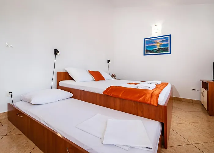 Prkacin 2 Starigrad Paklenica